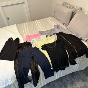 Lululemon Bundle of 10! Sizes 4 & 6!